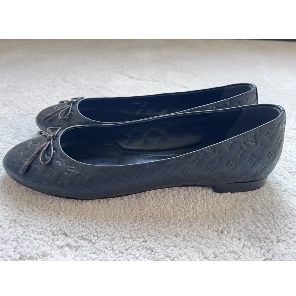 Louis Vuitton Black and Brown Flats - Picture 4 of 8